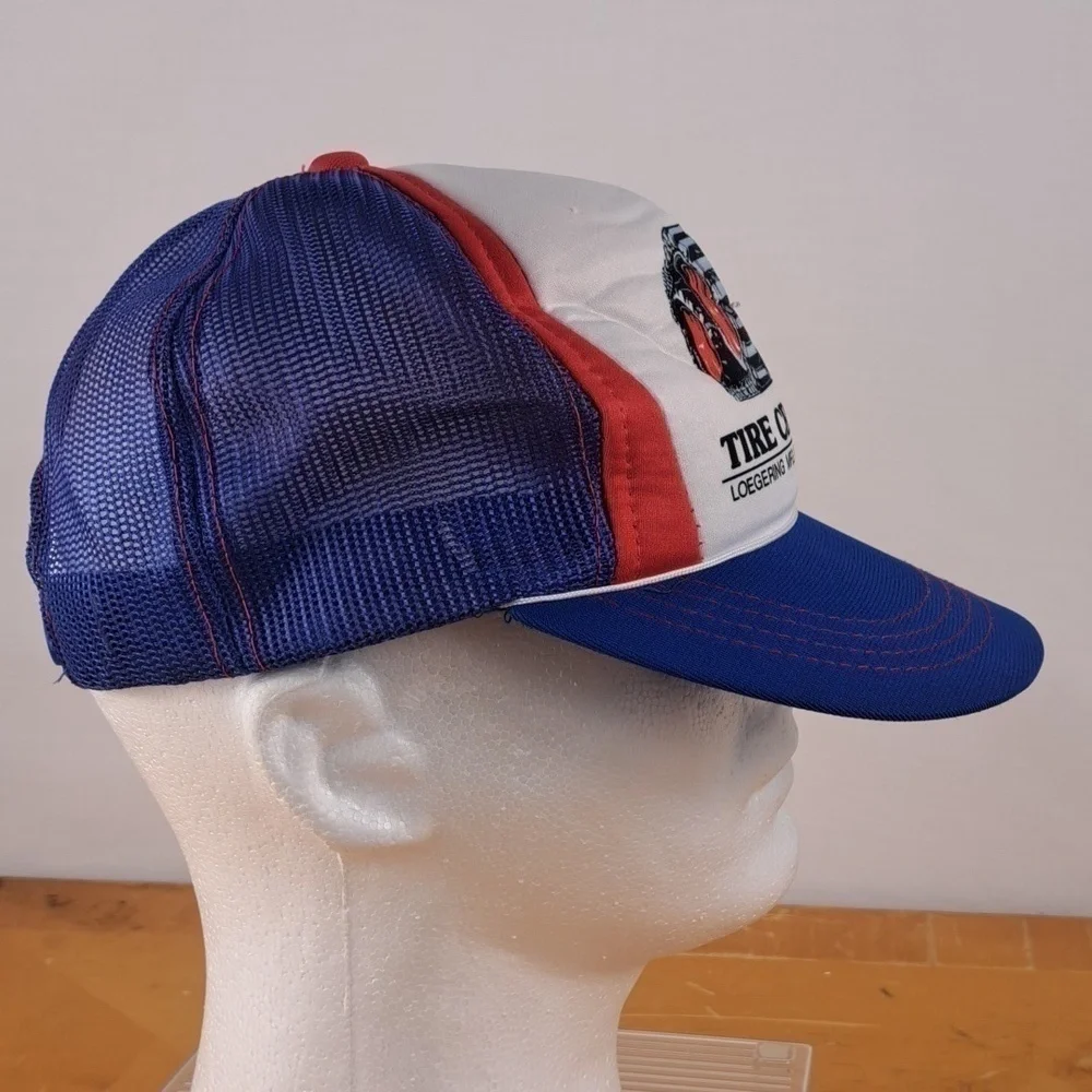 Vintage Tire Crawlers loegering graphic Casselton ND mesh trucker snapback hat
